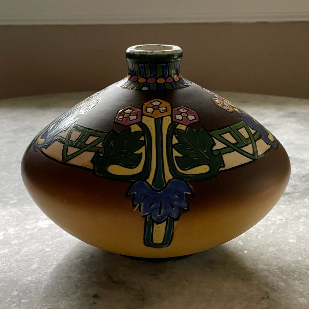 Antique hand painted vase - Picture 3 of 14